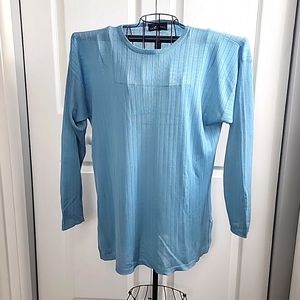 Long Sleeve light weight sweater. Crew neckline